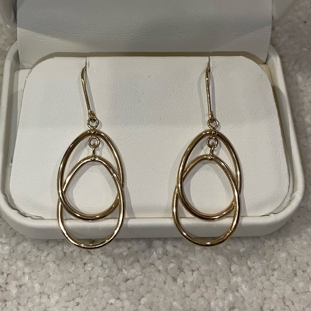Gold Flora Gems Dangle Earrings